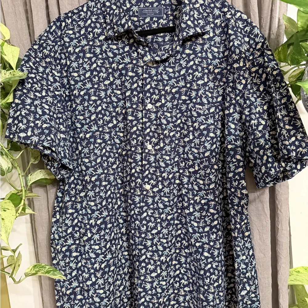 Vineyard Vines Blue White Patterned pineapple palm tree size 2x mint cond - Picture 4 of 6